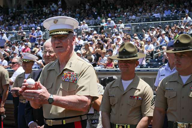 DVIDS - Images - Flyover at Yankee Stadium for USAF's 67th birthday [Image  4 of 11]