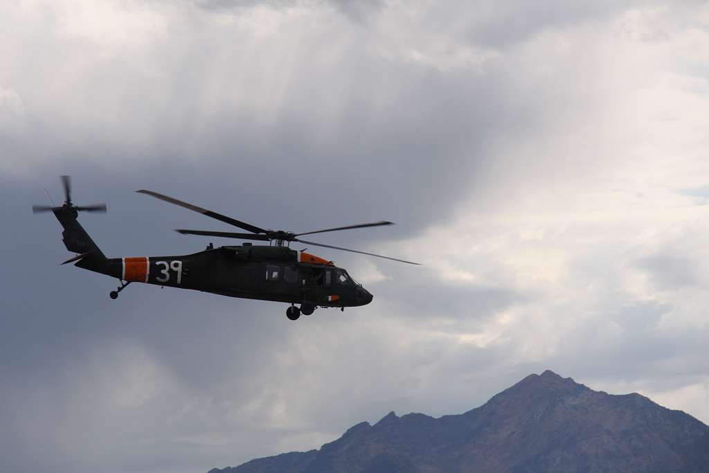 A U.S. Army UH-60 Black Hawk Helicopter Assigned To - NARA & DVIDS ...