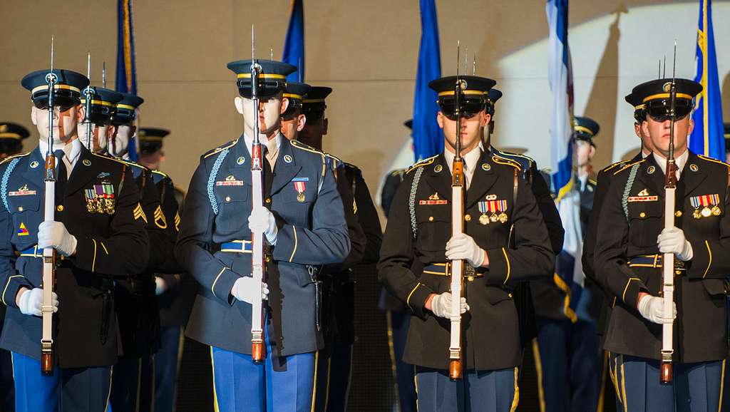 Members Of The United States Army Old Guard Render - Picryl - Public 