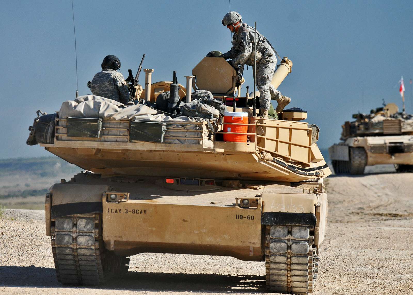 An M1A2 Abrams Tank Crew With 3rd Battalion, 8th Cavalry - NARA & DVIDS ...