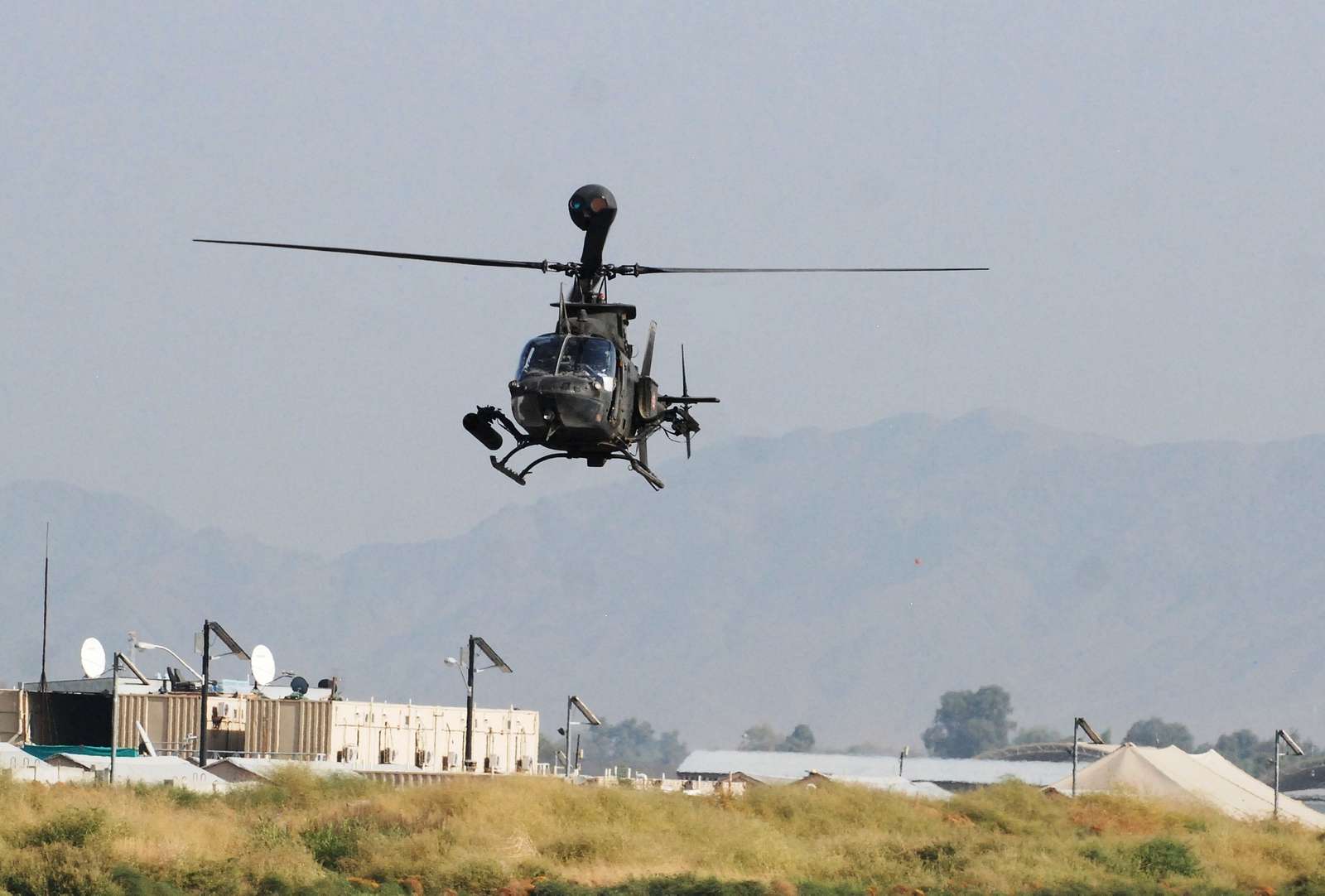 An OH-58D Kiowa Warrior From The 1st Attack Reconnaissance - NARA ...