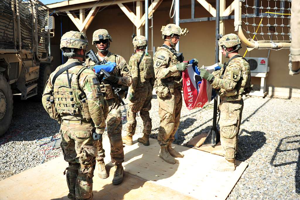 Soldiers With 2nd Battalion, 506th Infantry Regiment, - PICRYL Public ...