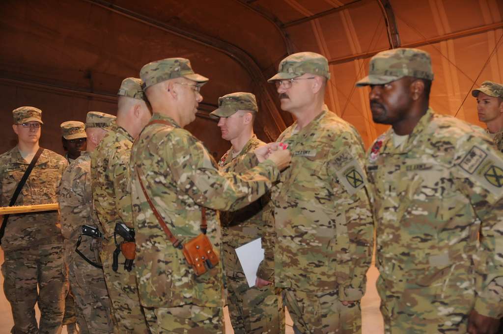 Lt. Col. Anthony Meador, commander of 3rd Battalion - PICRYL - Public ...