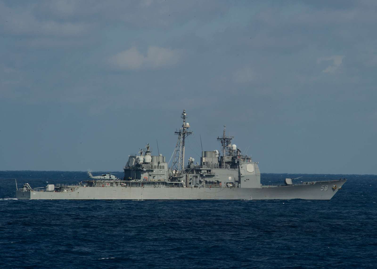 The guided-missile cruiser USS Philippine Sea (CG 58) - NARA & DVIDS ...