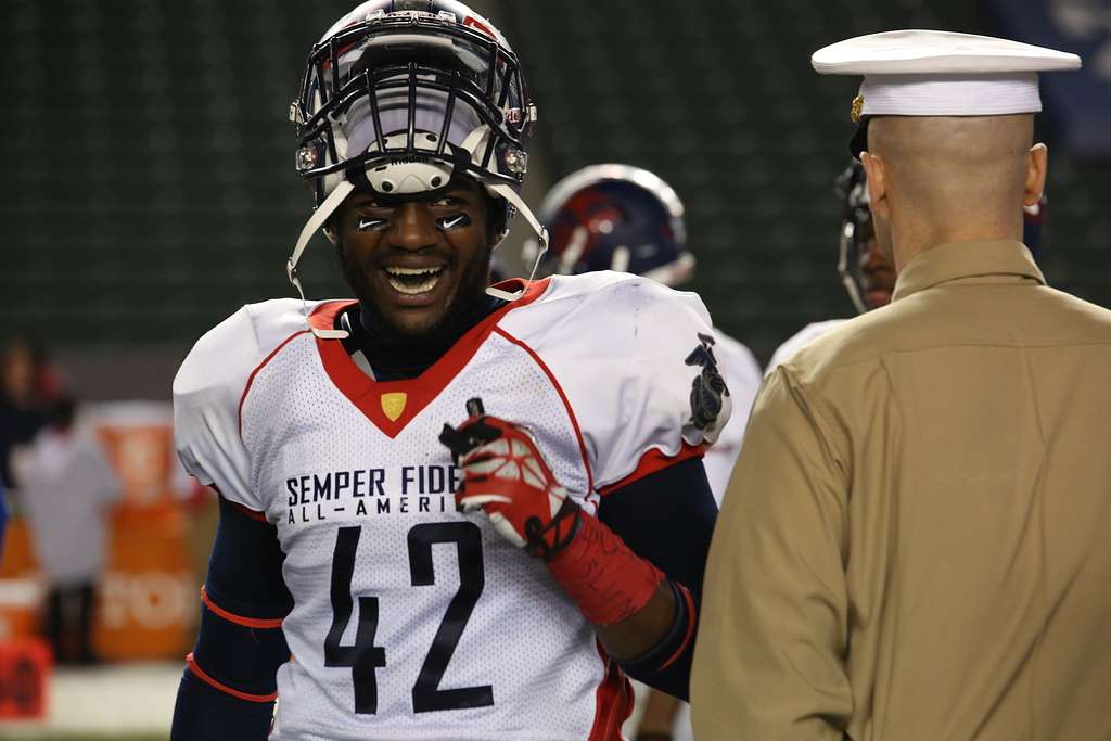 East Wins Semper Fidelis All-American Bowl