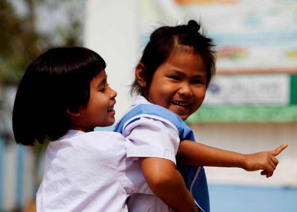 Thai children play outside at the Ban Tabaek Ngam School - NARA & DVIDS ...