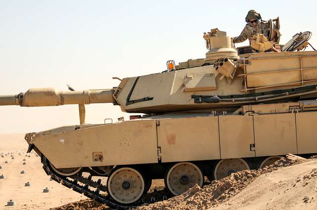 A platoon of Kuwaiti M1A2 Abrams Main Battle Tanks, - PICRYL - Public ...