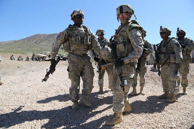 U.S. Army soldiers from 3rd Stryker Cavalry Regiment - NARA & DVIDS ...