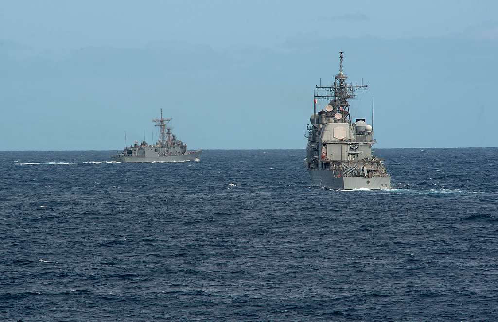 The guided missile frigate USS Samuel B. Roberts (FFG - NARA & DVIDS ...