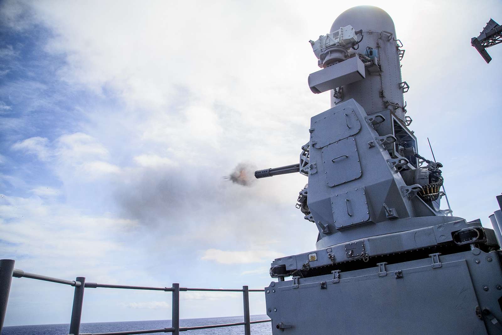 Ticonderoga-class guided-missile cruiser USS Shiloh - NARA & DVIDS ...