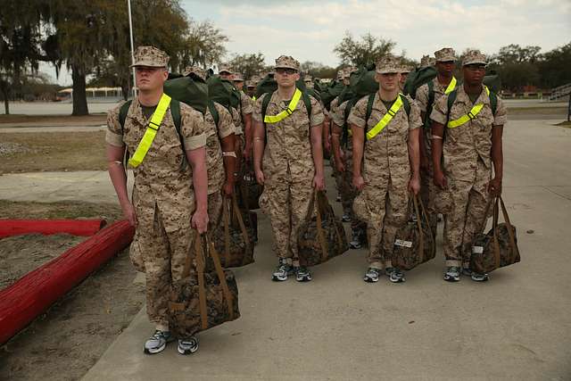 Platoon 1040, Bravo Company, 1st Recruit Training Battalion, - PICRYL ...