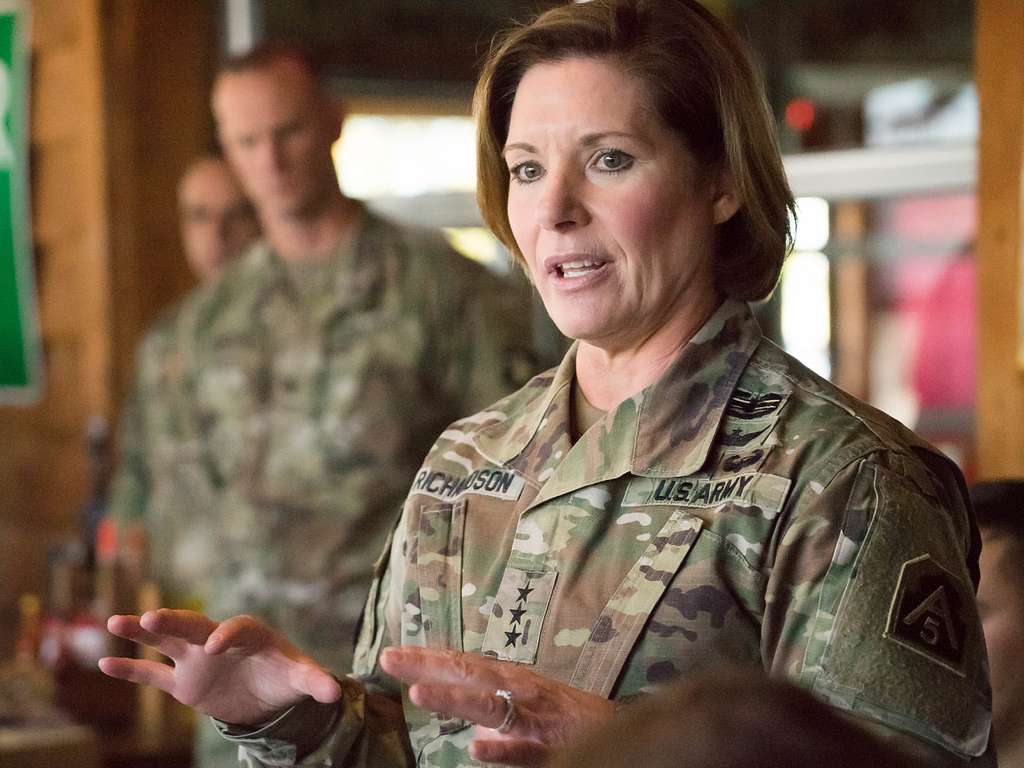 lt-gen-laura-j-richardson-commander-u-s-army-nara-dvids