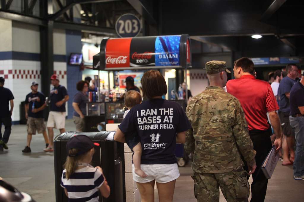 DVIDS - Images - Military Appreciation Day at Atlanta Braves game [Image 5  of 5]