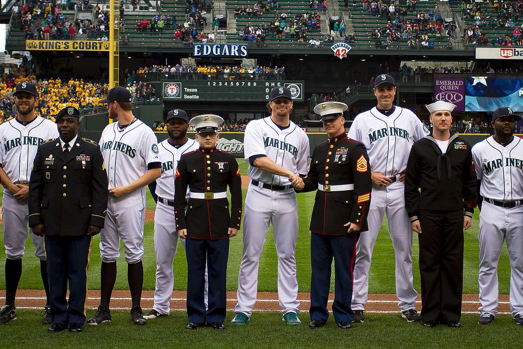 DVIDS - Images - Seattle Mariners Salute the Armed Forces Night [Image 1 of  10]