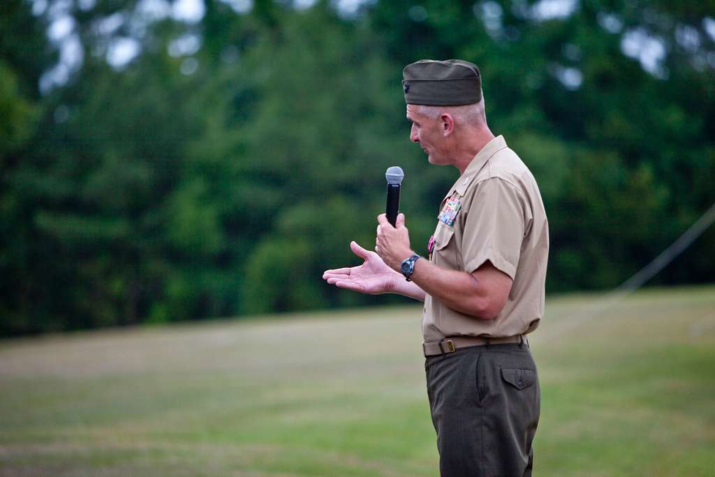 U.S. Marine Corps Col. James B. Higgins Jr., Outgoing - NARA & DVIDS ...