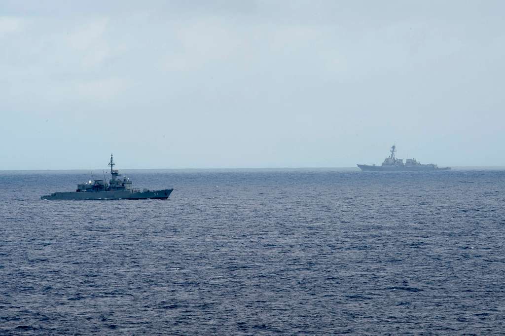 The Colombian frigate ARC Almirante Padilla (FM 51), - NARA & DVIDS ...