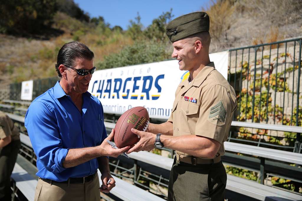 Images - San Diego Chargers at Naval Base San Diego  - DVIDS