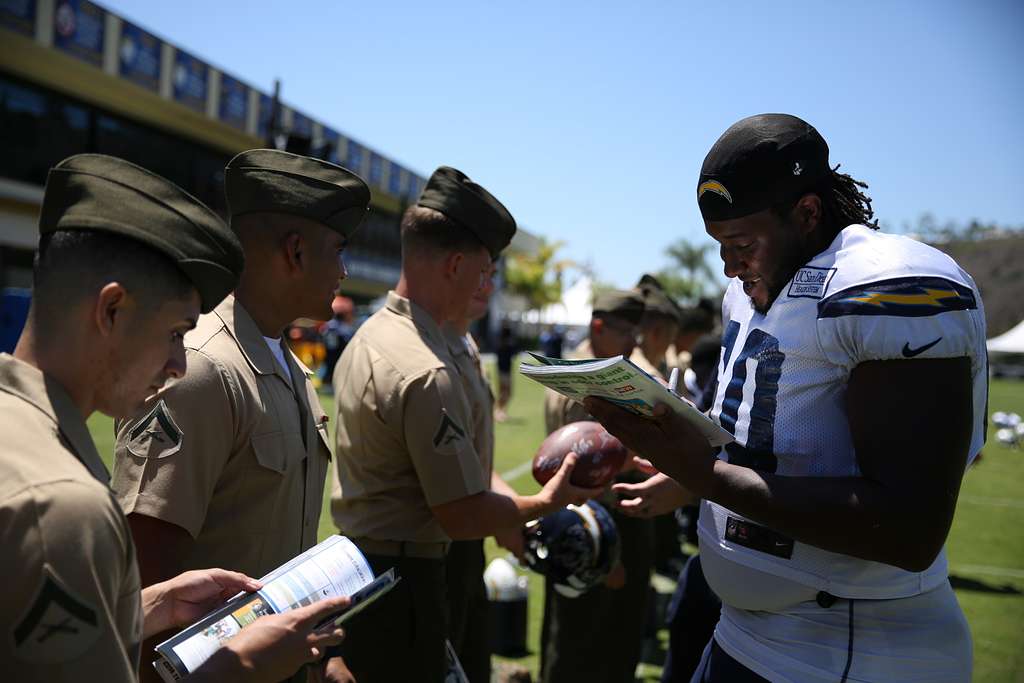 Images - San Diego Chargers at Naval Base San Diego  - DVIDS