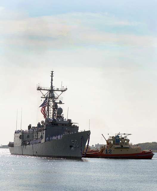 The guided-missile frigate USS Taylor (FFG 50) returns - PICRYL ...