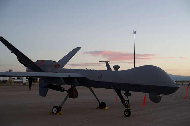 An MQ-9 Reaper sits on the flight line of Holloman - NARA & DVIDS ...