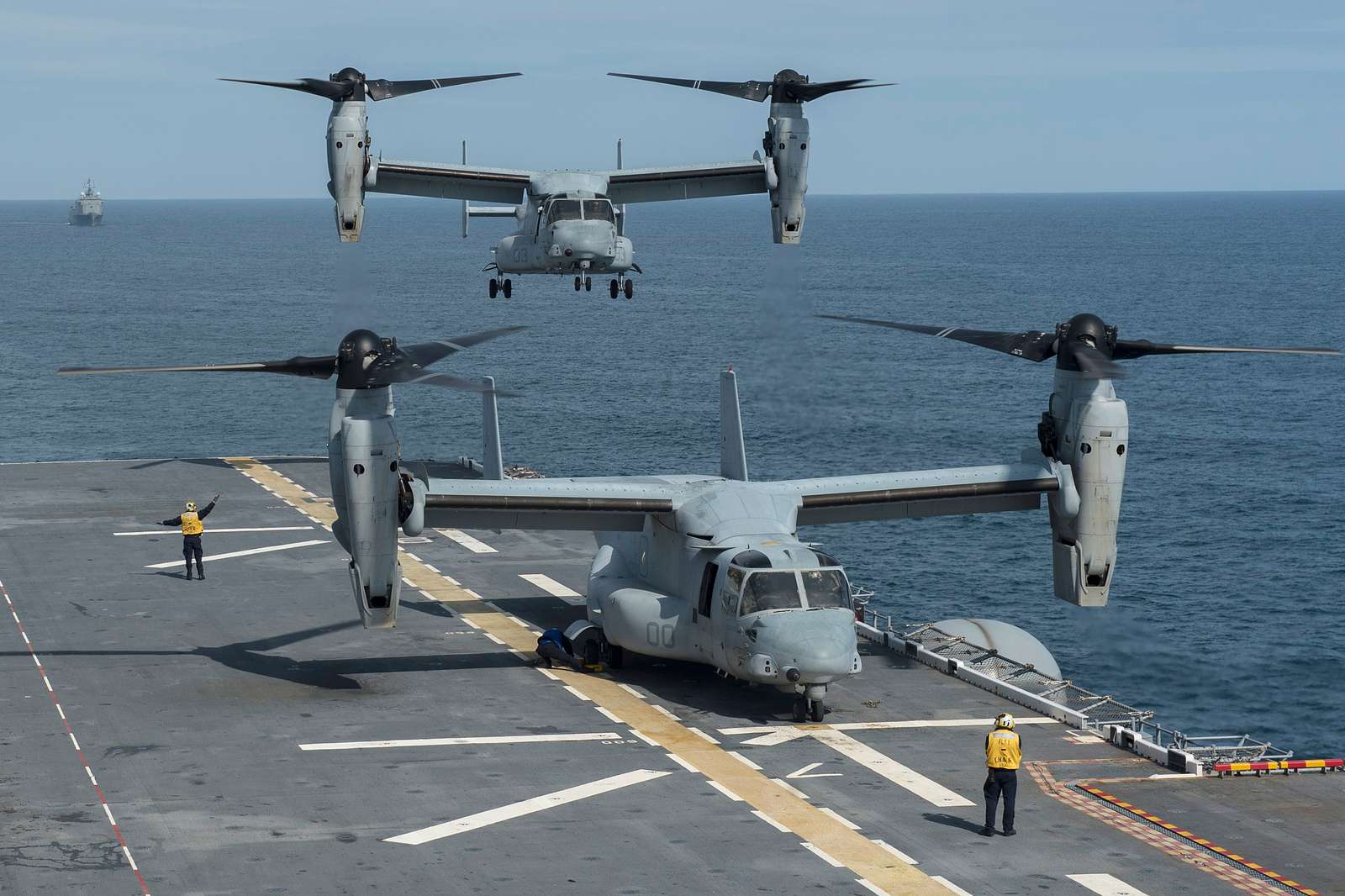 A tilt-rotor MV-22 Osprey, assigned to the “Argonauts” - NARA & DVIDS ...