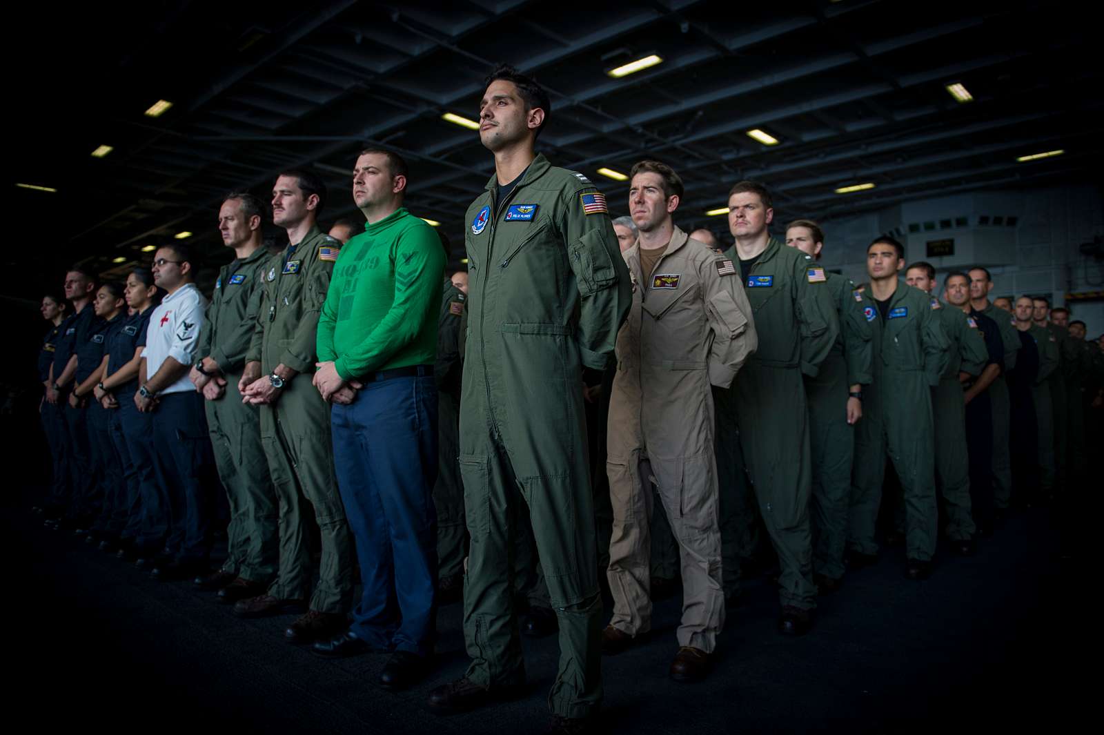 Sailors Aboard The Nimitz-class Aircraft Carrier USS - NARA & DVIDS ...