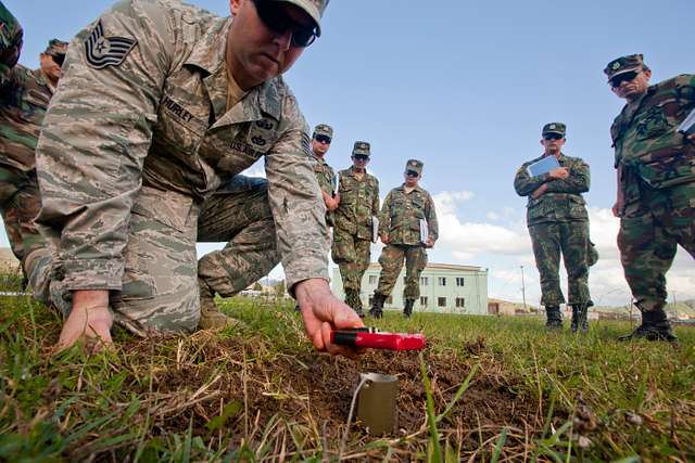 Tech. Sgt. John Hurley, Explosive Ordnance Disposal, - NARA & DVIDS ...