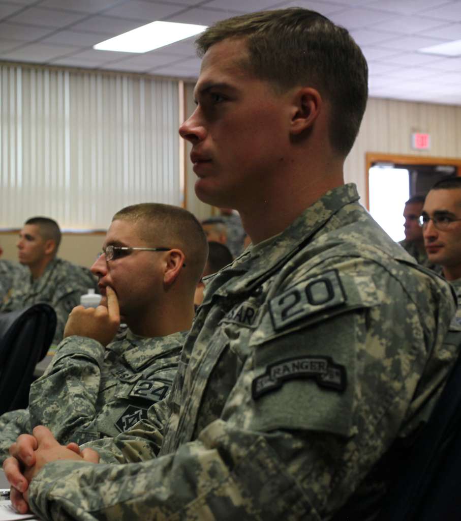 U.S. Army Spc. Kevin Shinnick assigned to U.S. Army - PICRYL Public ...