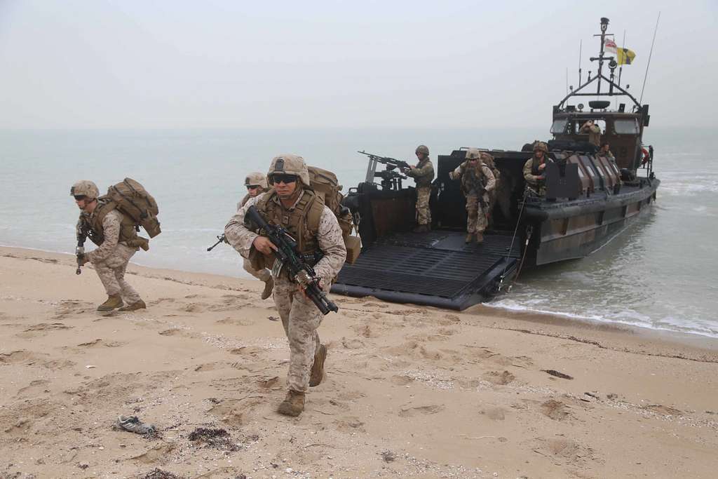 U.s. Marines With Fox Company, Battalion Landing Team - Picryl Public 