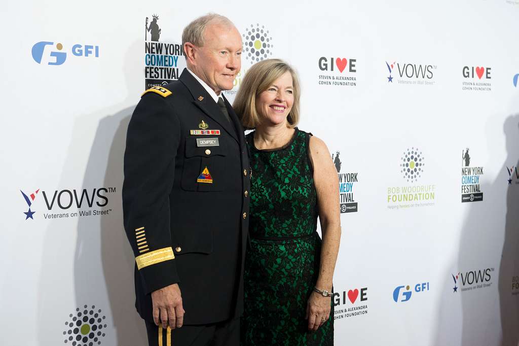 Army Gen. Martin E. Dempsey, center, chairman of the Joint Chiefs