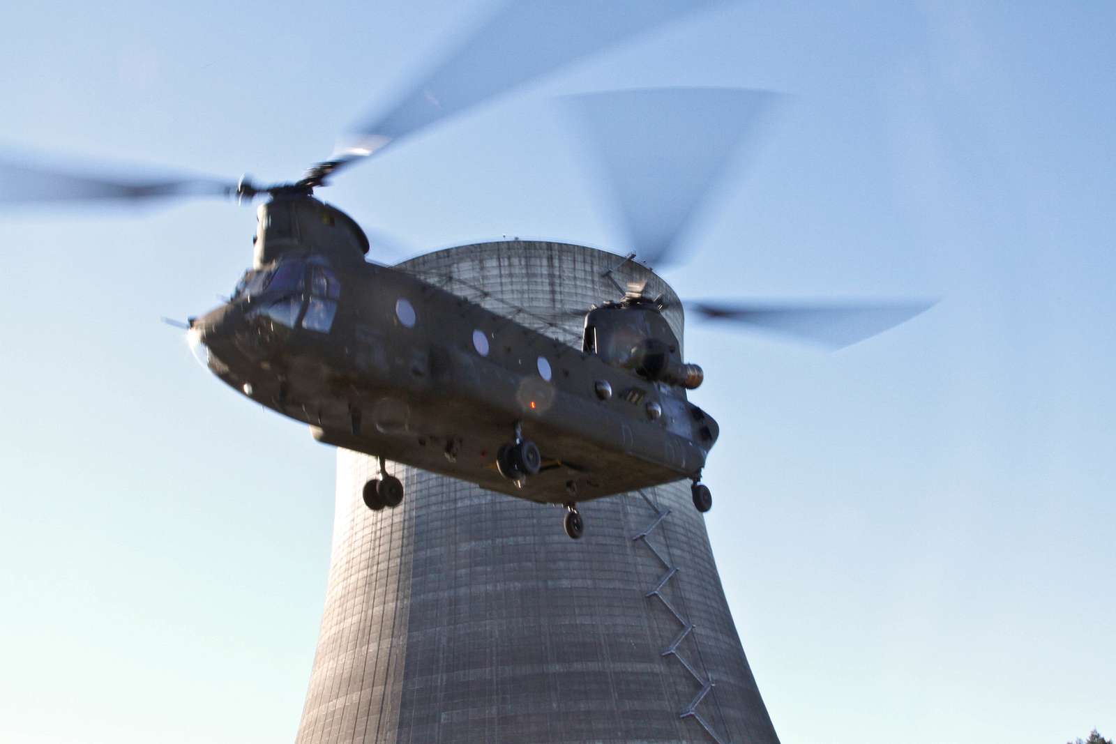 A CH-47 Chinook Helicopter Lifts Off After Dropping - U.S. National ...