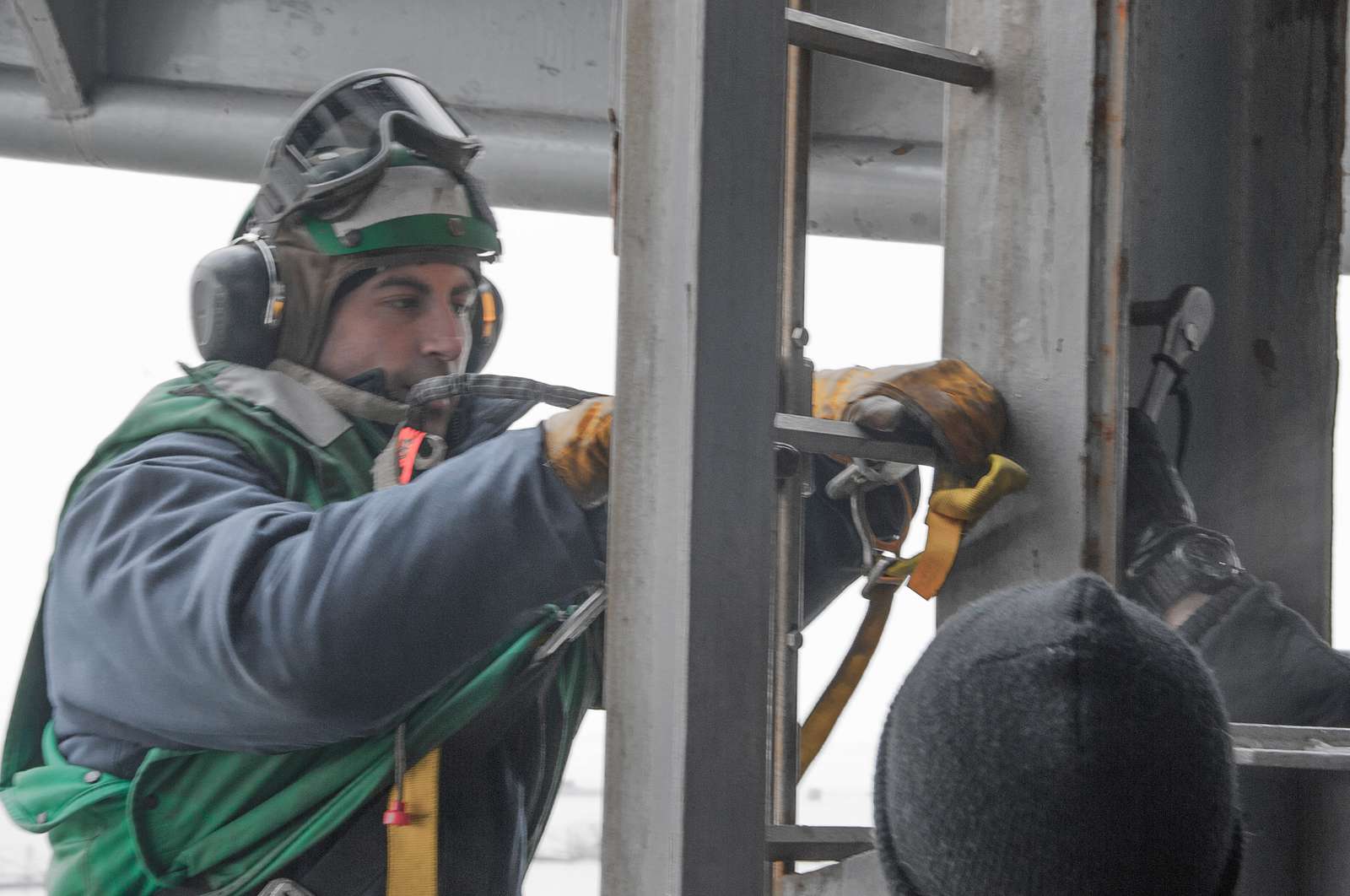 Interior Communications Electrician Seaman Chris Weston - NARA & DVIDS ...