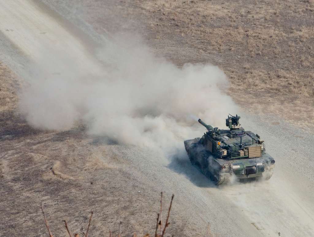 A M1A2 Abrams Tank, From D Company, 3rd Squadron, 8th - NARA & DVIDS ...