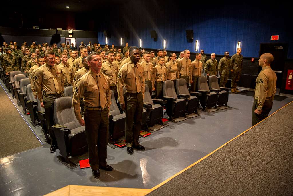 DVIDS - Images - Service Members Unfurl Flag at NY Jets First Home