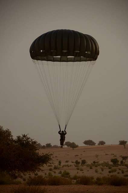 A U.S. Army paratrooper from 10th Special Forces Group - NARA & DVIDS ...