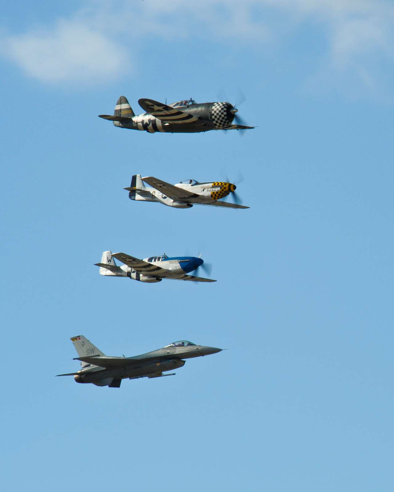 A P-47 Thunderbolt, two P-51 Mustangs and F-16 Fighting - NARA & DVIDS ...