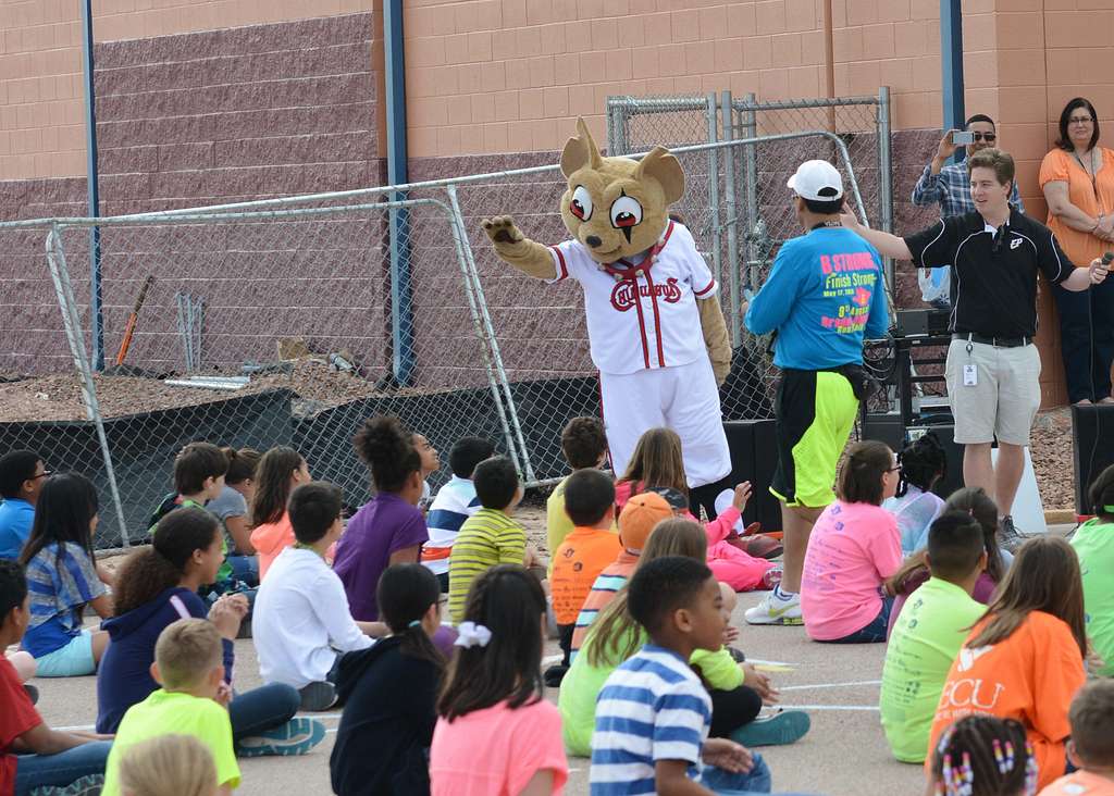 2017 El Paso Chihuahuas Chico Mascot – Go Sports Cards