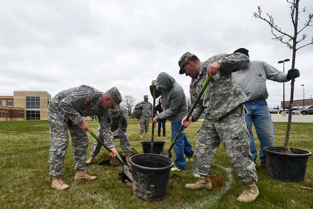 DVIDS - Images - Chicago Bears Honor the Military for Veterans Day at  Soldier Field [Image 8 of 10]