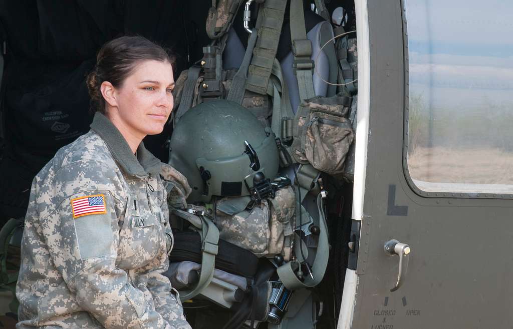 First Lt. Alexis Scully, a Black Hawk pilot for the - NARA & DVIDS ...