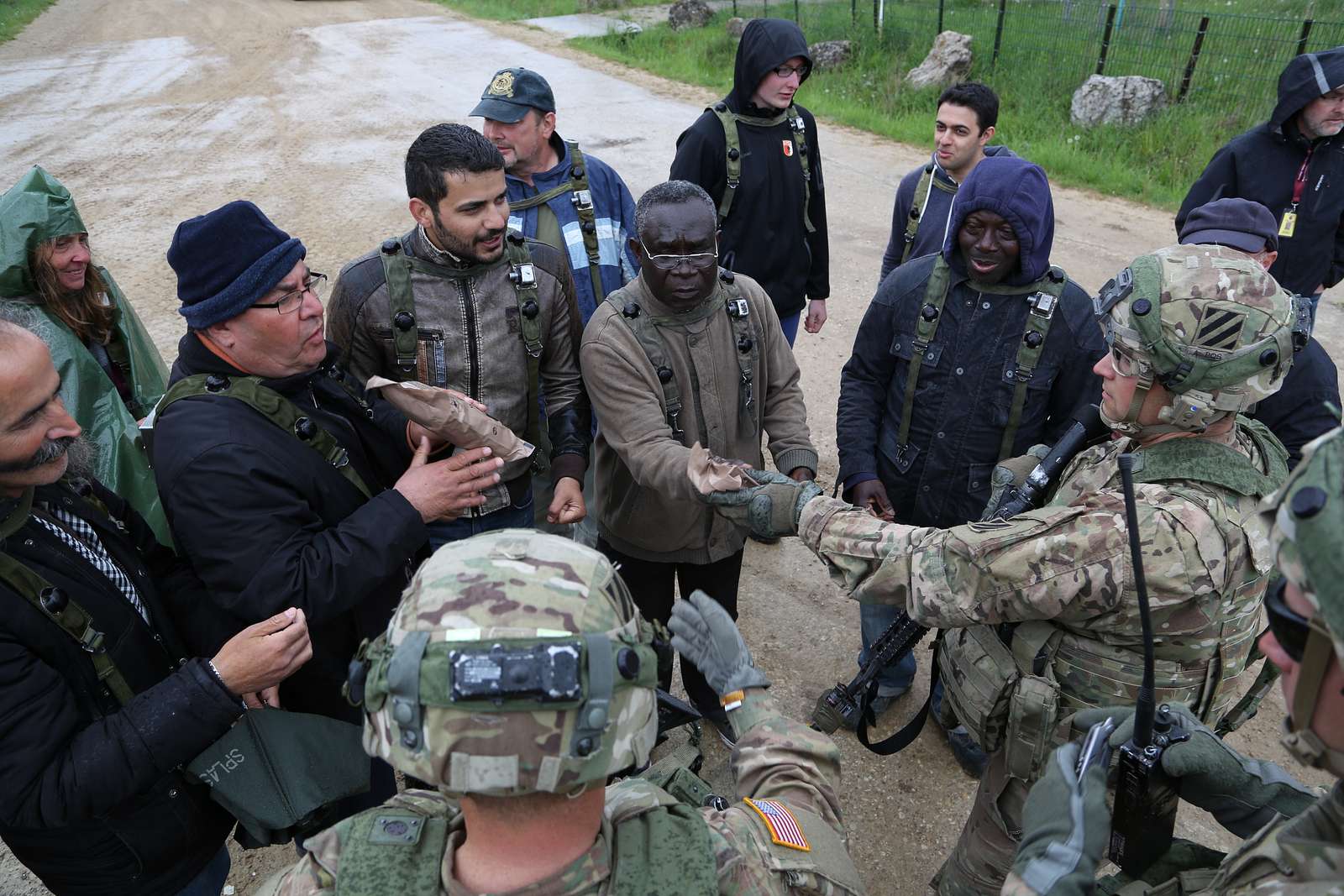 U.S. Soldiers Of 10th Brigade Engineer Battalion, 1st - NARA & DVIDS ...