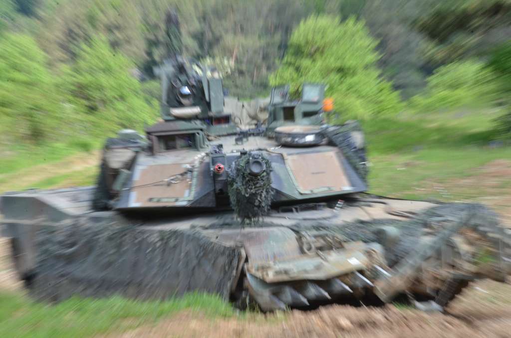 A U.S. M1A2 Abrams tank assigned to Charlie Company, - PICRYL - Public ...