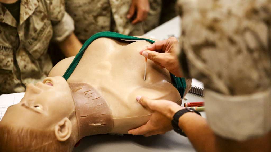 DVIDS - Images - San Diego Padres Visit 3rd Marine Aircraft Wing [Image 1  of 5]