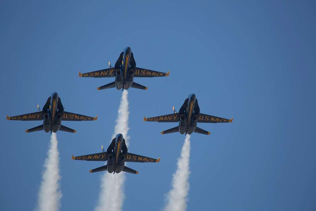 U.S. Navy Blue Angels - Happy 4th of July #BAFans! #USNavy #USMC #Since1776