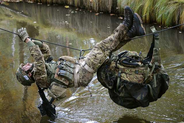 Italian soldiers conduct the rope bridge water crossing - PICRYL ...