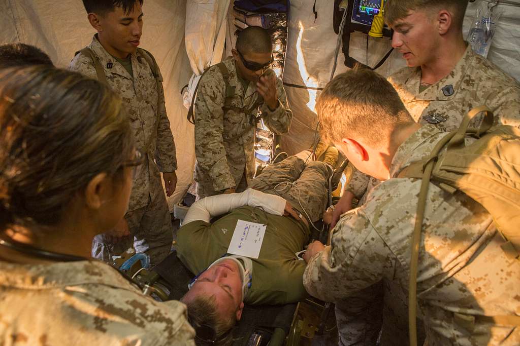 U.S. Navy Corpsmen with 1st Medical Battalion, 1st - PICRYL - Public ...