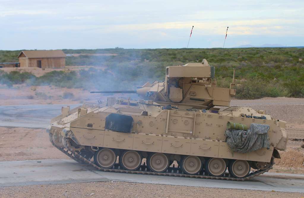 The M3A3 Bradley Fighting Vehicle engaging targets - NARA & DVIDS ...