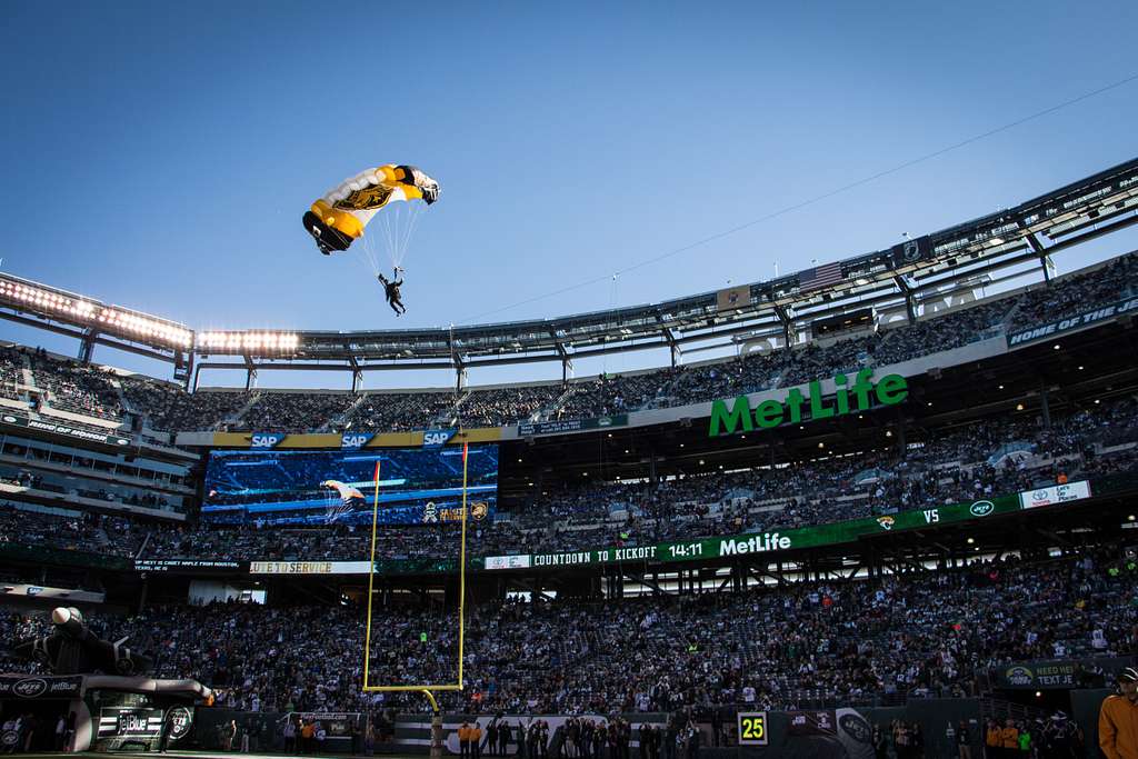 jets salute to service game