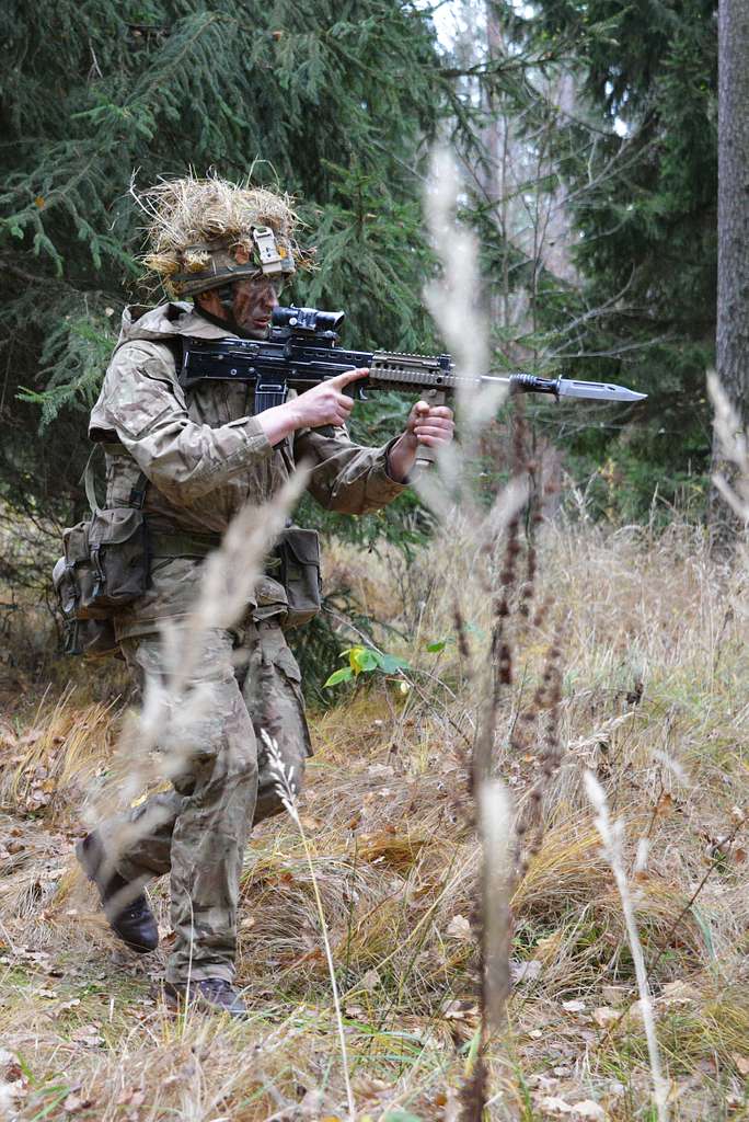 A British Army Royal Military Academy Sandhurst cadet - NARA & DVIDS ...