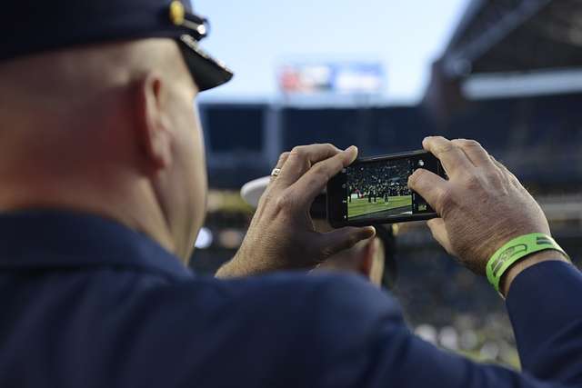 DVIDS - Images - Coast Guard members volunteer for Seahawks' salute to  service game [Image 1 of 9]