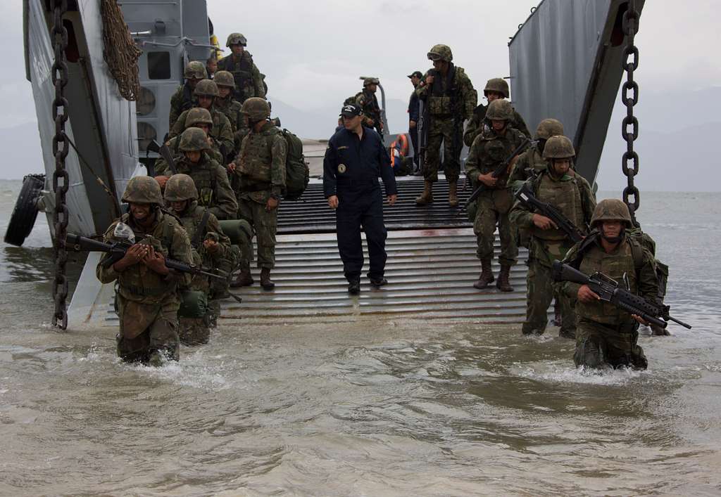 Members of the Brazilian Marine Corps conduct an amphibious - NARA ...